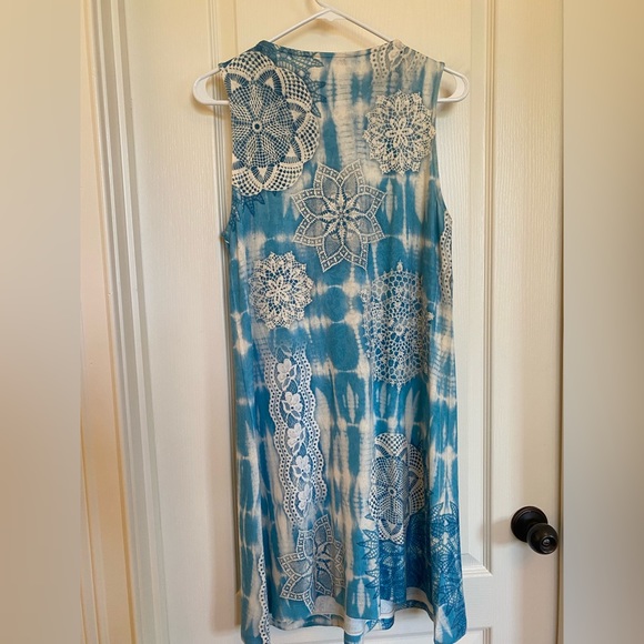 Nally & Millie Sleeveless Dress - Picture 6 of 6